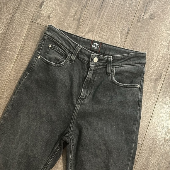 BDG Kick Flare High Rise Cropped Jeans Washed Black 28 Urban Outfitters - Picture 3 of 6